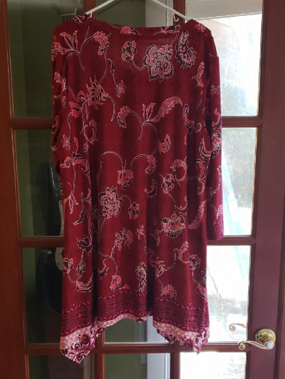 White Mark Burgundy Pink Floral Tunic Top - Picture 3 of 4
